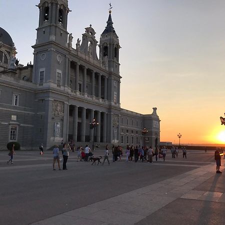 Latina Palace Madrid Kültér fotó