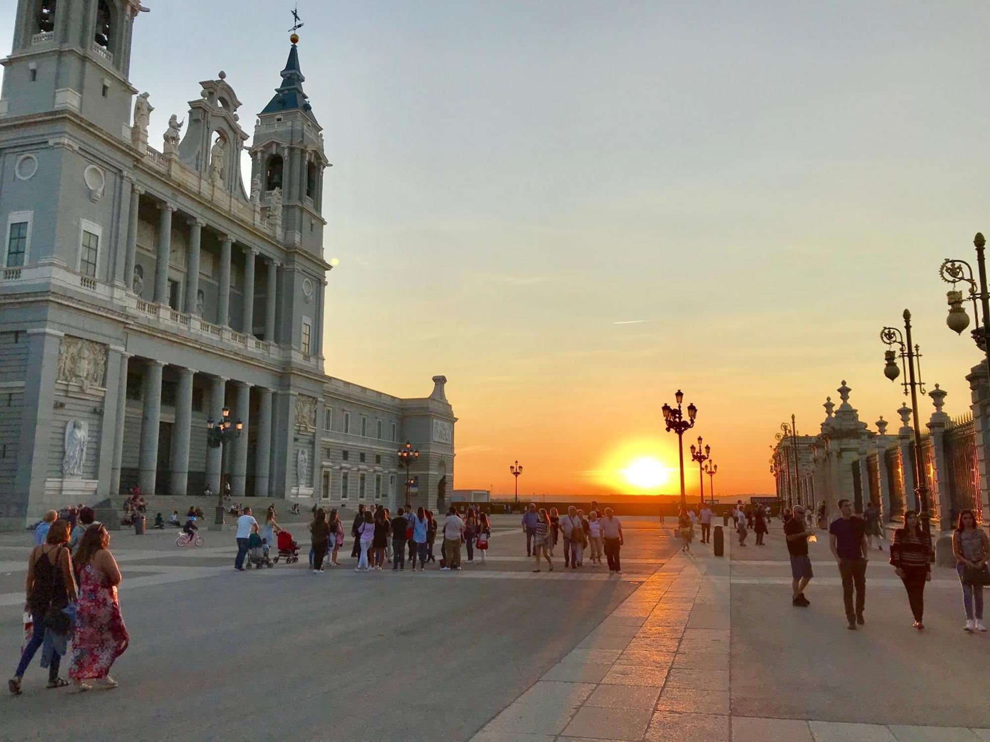 Latina Palace Madrid Kültér fotó