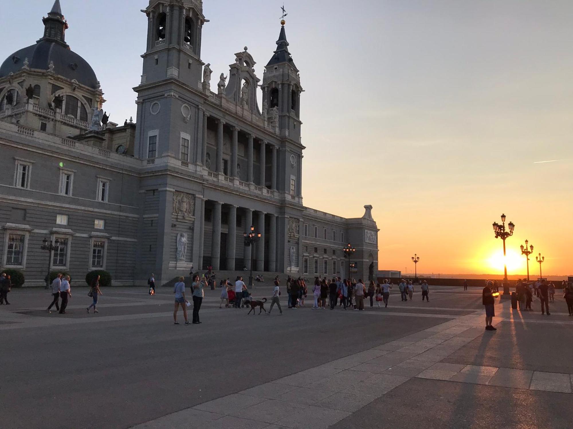 Latina Palace Madrid Kültér fotó